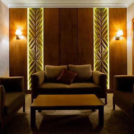 Madison Hotel Baku Ngoại thất bức ảnh